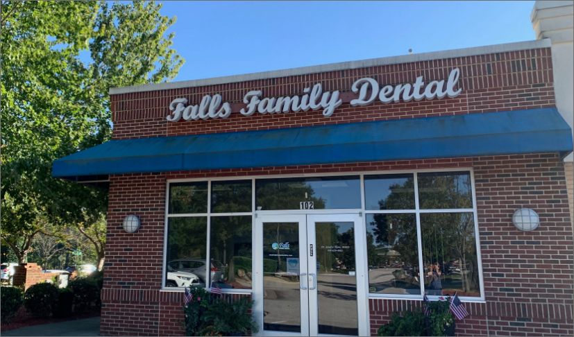 Exterior of Falls Family Dental office building